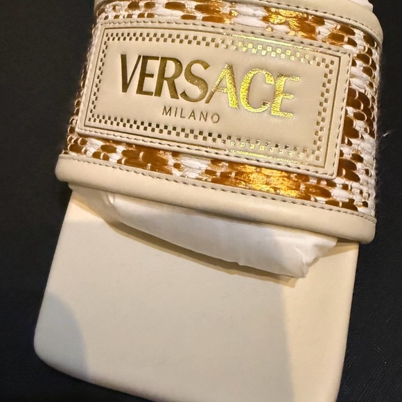 New (Authentic) Versace Cream and Gold Mules US 6.5 - Picture 7 of 11